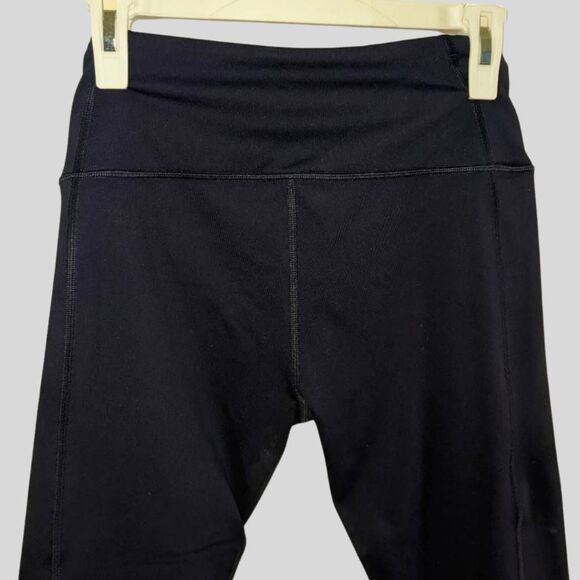 Victoria’s Secret Sport Capri Leggings Womens Size Medium Blue Silver Athleisure - Picture 9 of 10